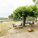 Ymca Les Avignon ホステル
